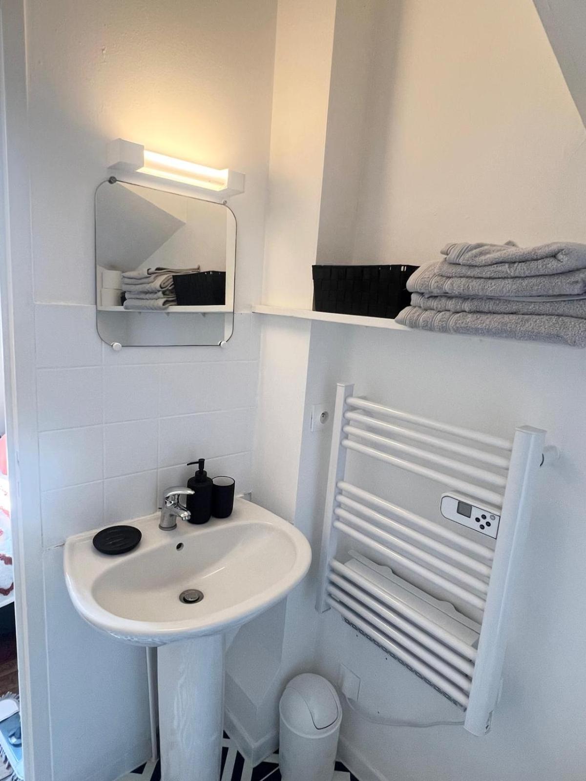 Charmant Studio A Poitiers Ngoại thất bức ảnh